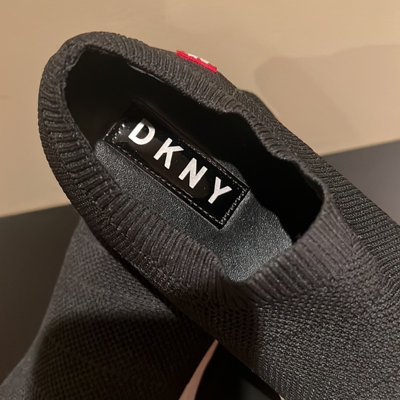 Women’s sneakers - Picture 3 of 5